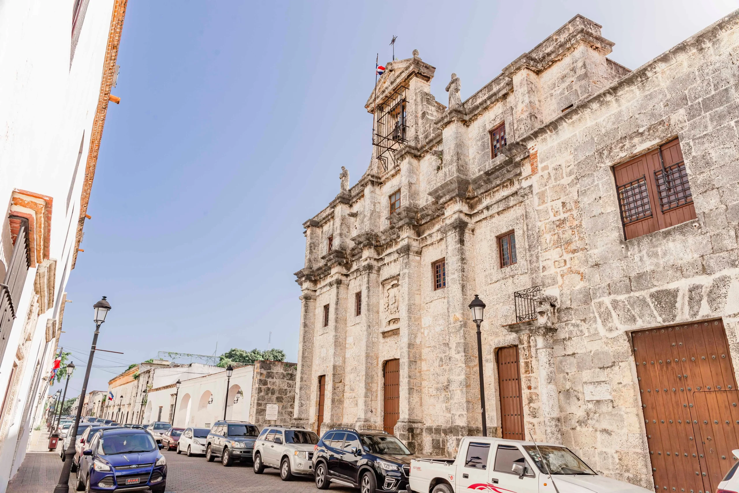 Panteón Nacional in Santo Domingo’s Colonial Zone with its neoclassical stone facade and Dominican flag on top.